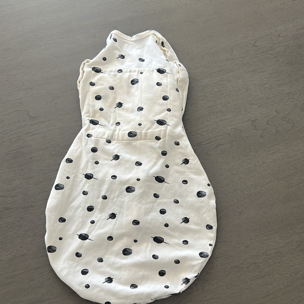Happiest Baby Sleepea 5-Second Swaddle - Picture 6 of 8
